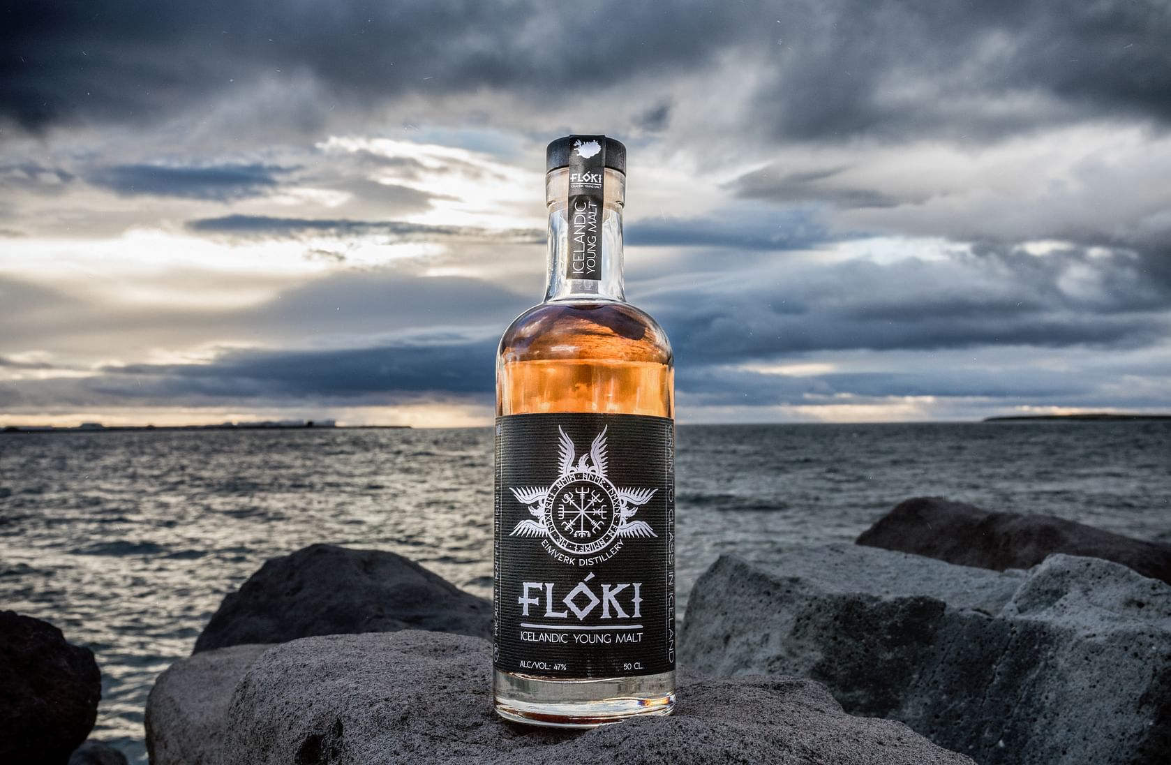 Flóki Whisky by the sea