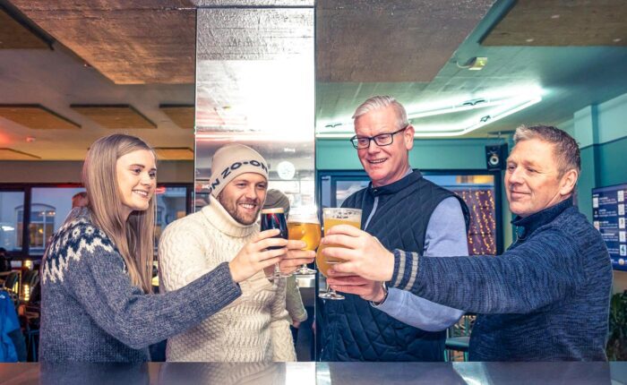 Reykjavik-Beer-Tour-Skal-Cheers