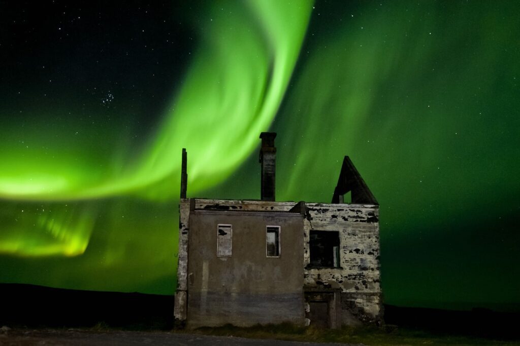Northern Lights Hunt Abandoned house