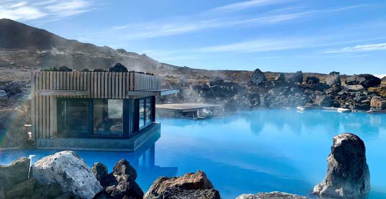 Perfect-blue-Myvatn-Nature-Baths