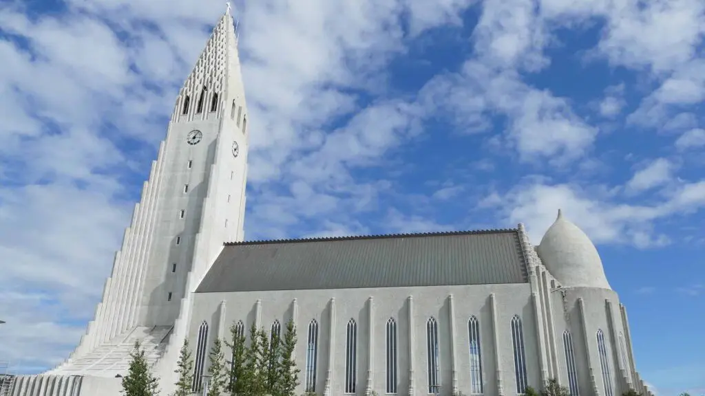 Hallgrímskirkja: A tribute to all that is Iceland | Your Friend in Reykjavik