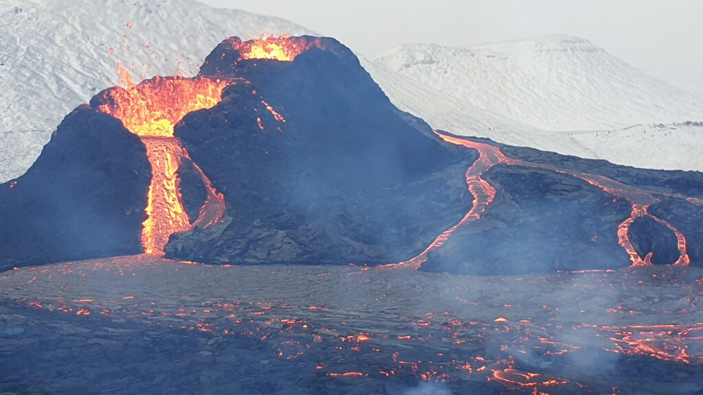 eruption in Reykjanes, fagradalsfjall