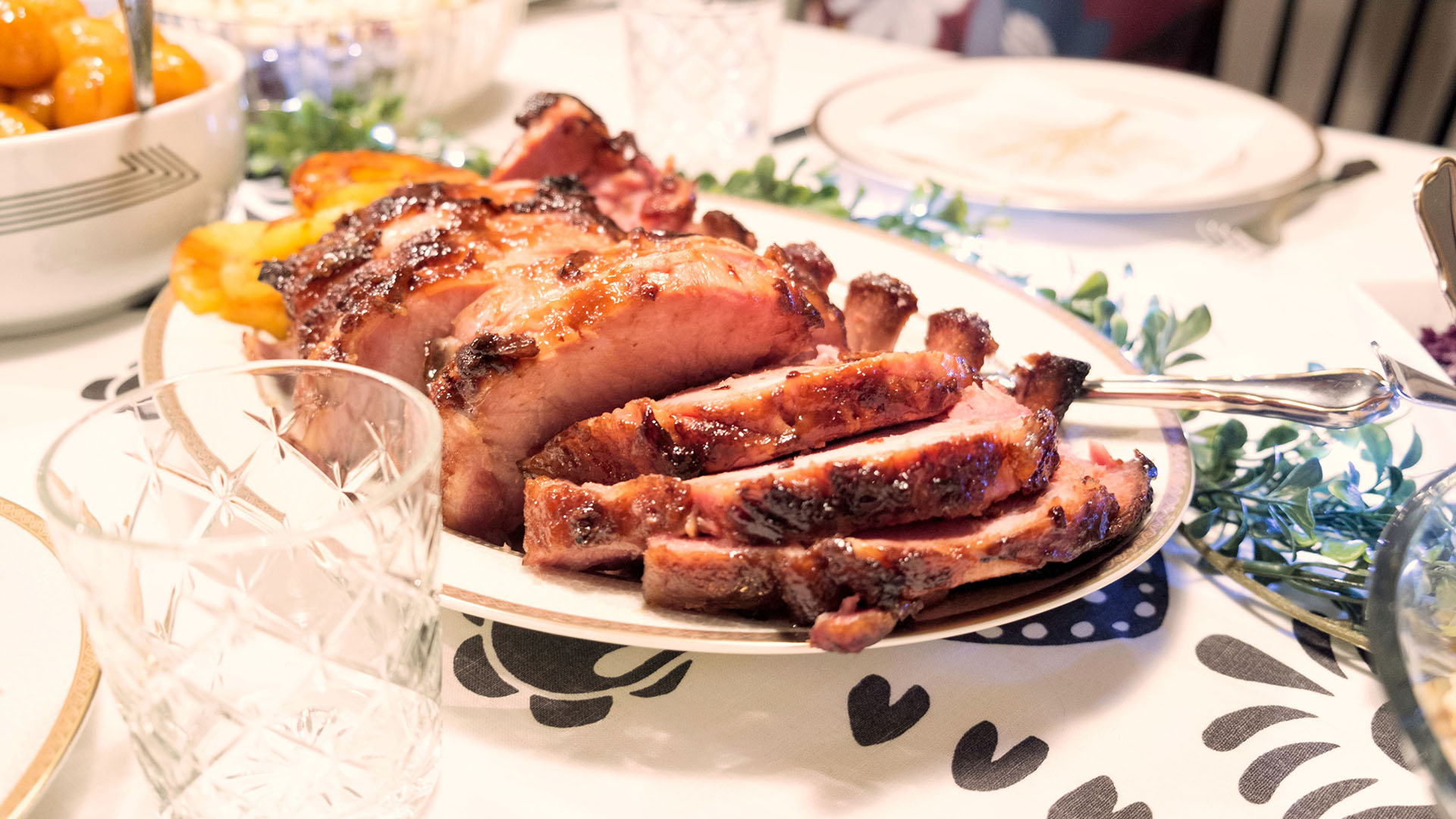 Glazed Ham – The Quintessential Icelandic Christmas Food | Your Friend ...